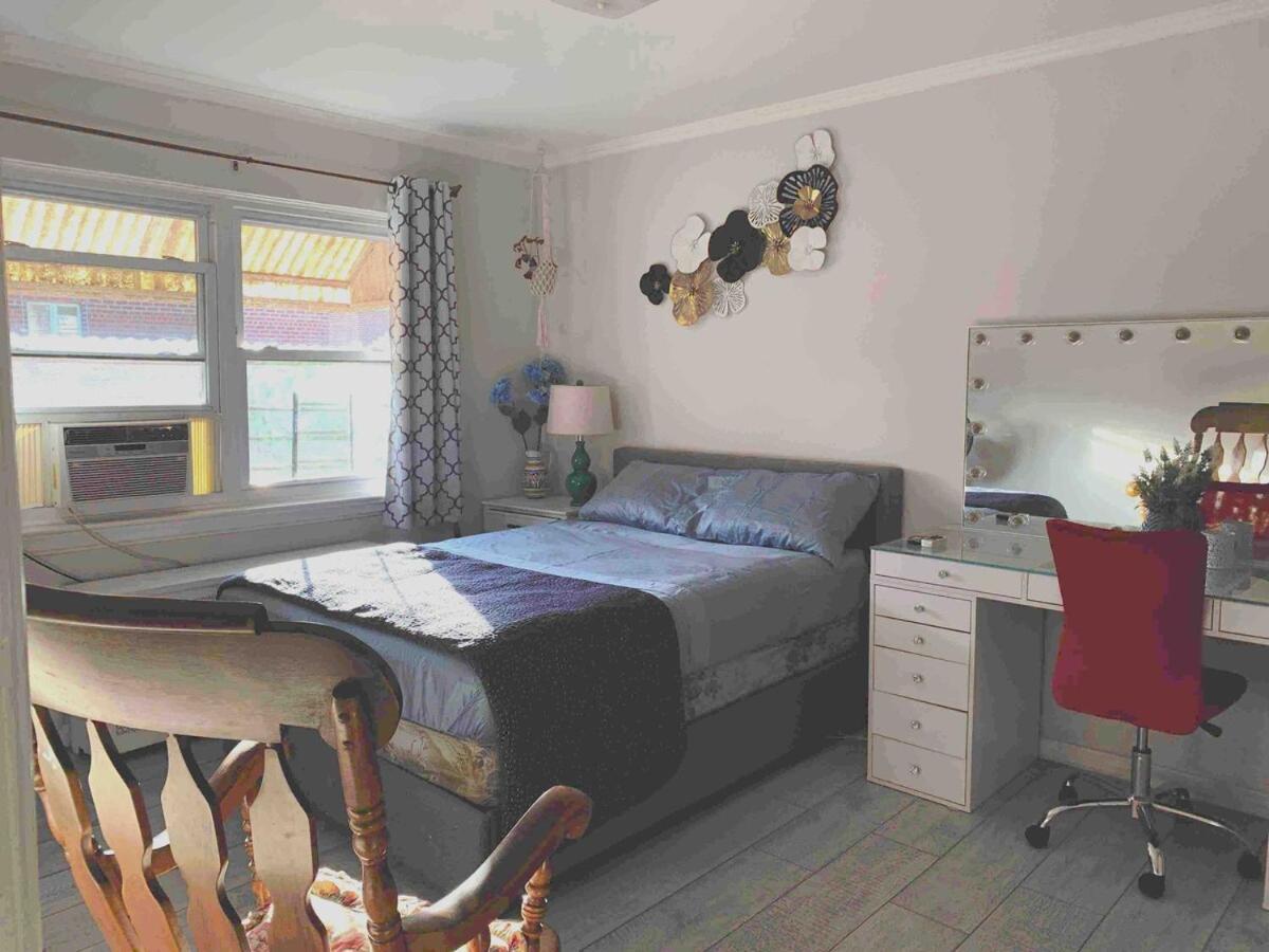 Cheerful 2 Bed Rooms Apartment In Heart Of Queens 纽约 外观 照片