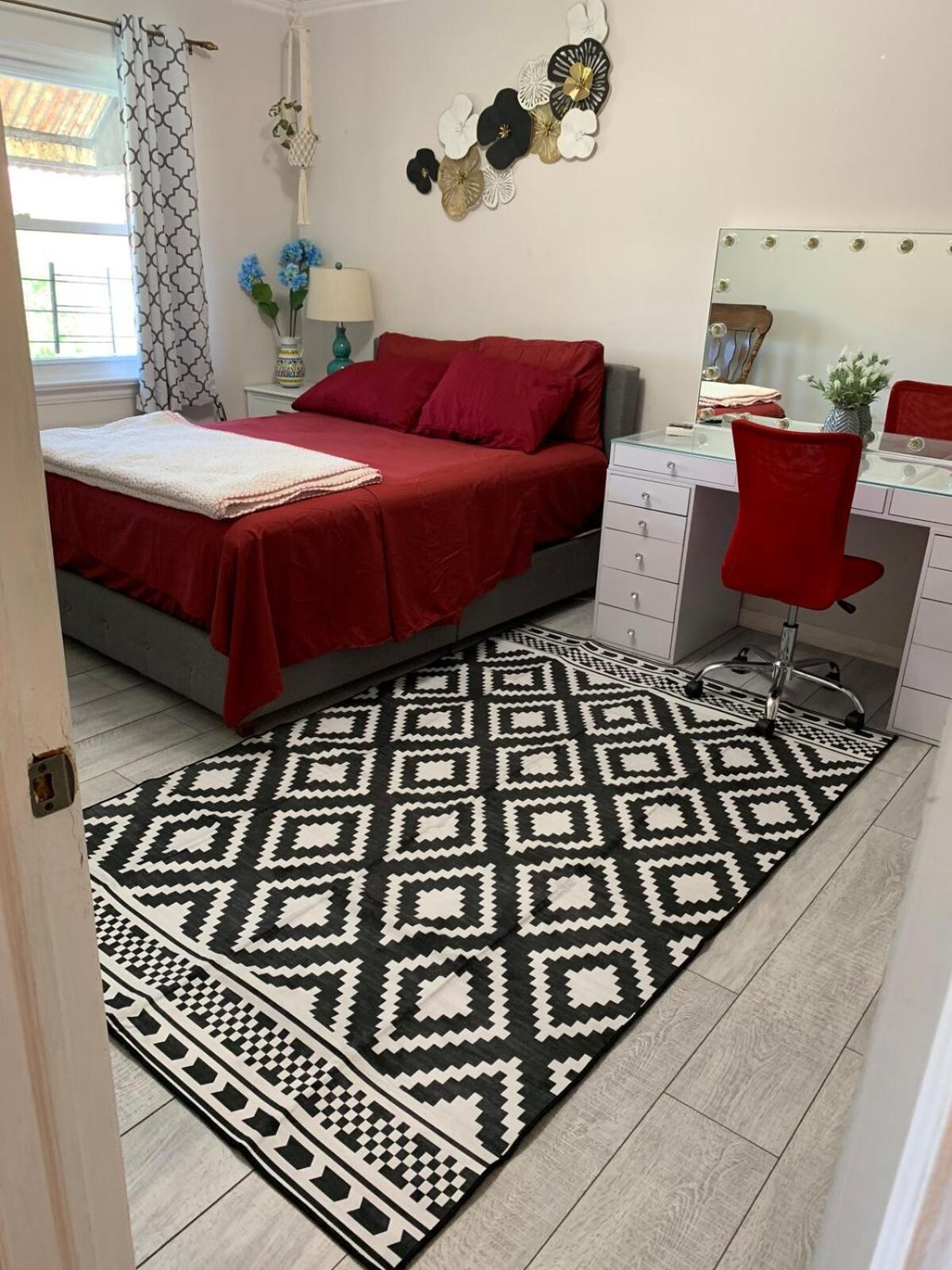 Cheerful 2 Bed Rooms Apartment In Heart Of Queens 纽约 外观 照片